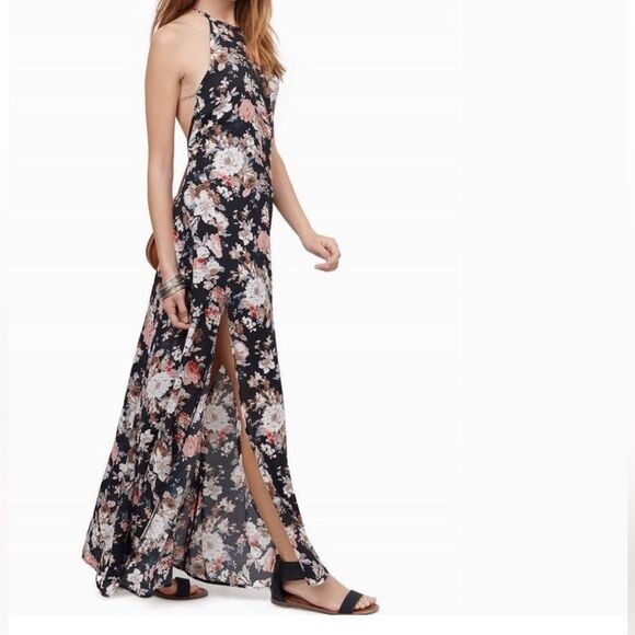 TOBI | Falling into Floral | Black | Size XS - Picture 2 of 11